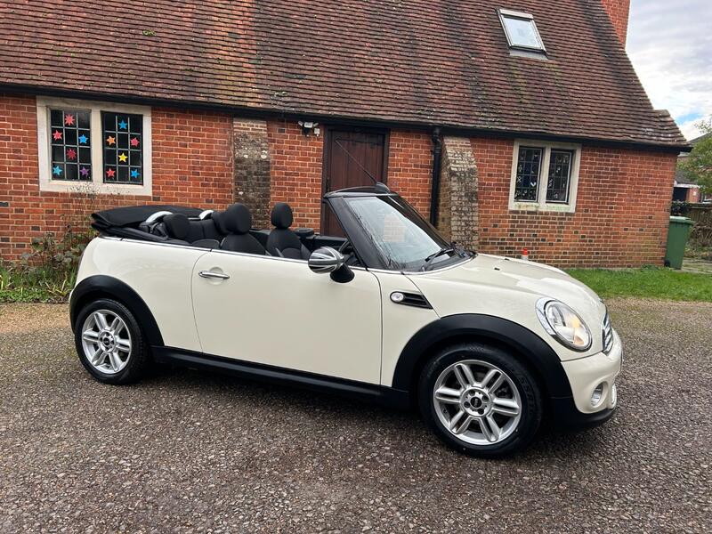View MINI CONVERTIBLE 1.6 Cooper D Convertible