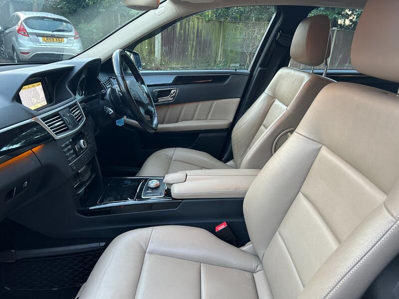 View MERCEDES-BENZ E CLASS 2.1 E250 CDI BlueEfficiency Avantgarde