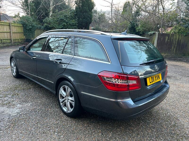 MERCEDES-BENZ E CLASS