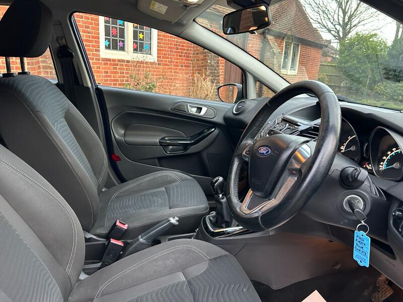 View FORD FIESTA 1.3 Zetec