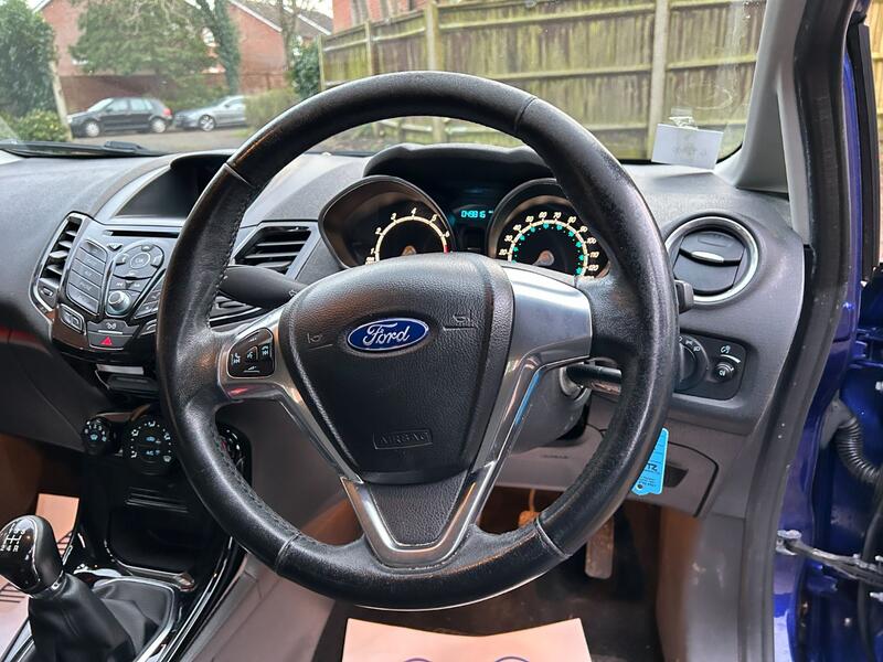 FORD FIESTA