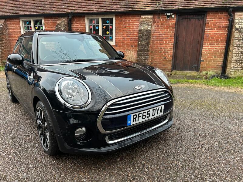 MINI HATCH