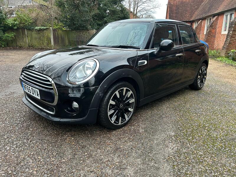 MINI HATCH