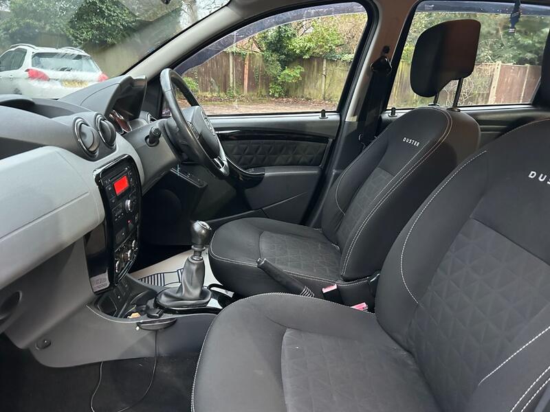 View DACIA DUSTER 1.5 Laureate dCi 110 4x2