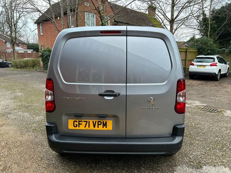 PEUGEOT PARTNER