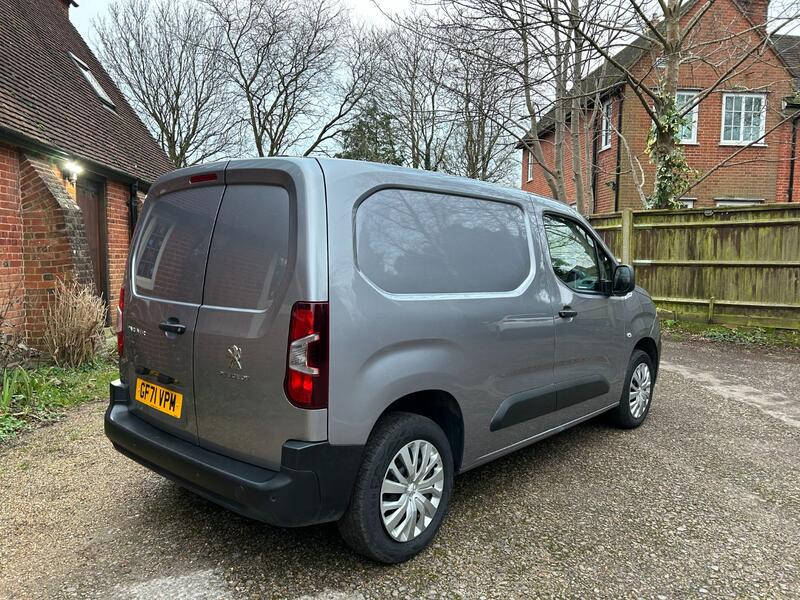 PEUGEOT PARTNER