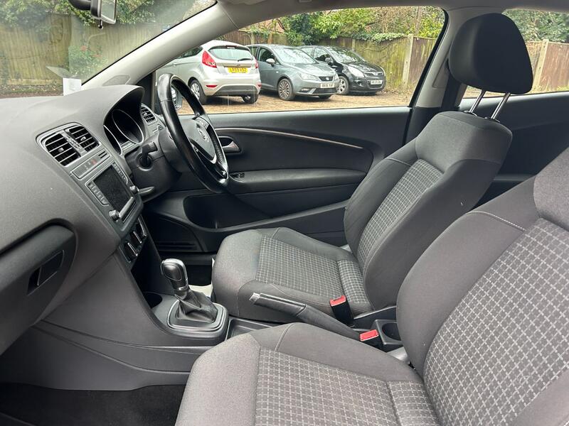View VOLKSWAGEN POLO 1.2 TSI BlueMotion Tech SE