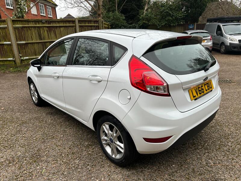 FORD FIESTA