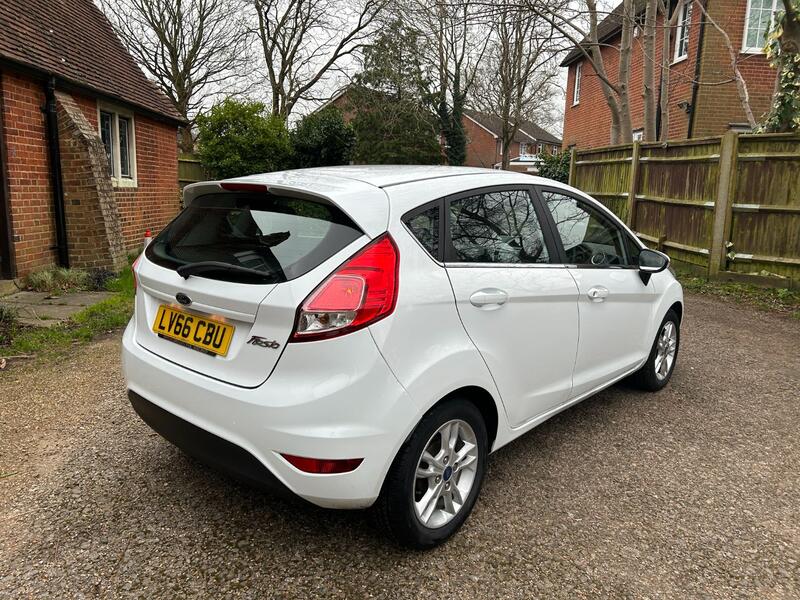 FORD FIESTA