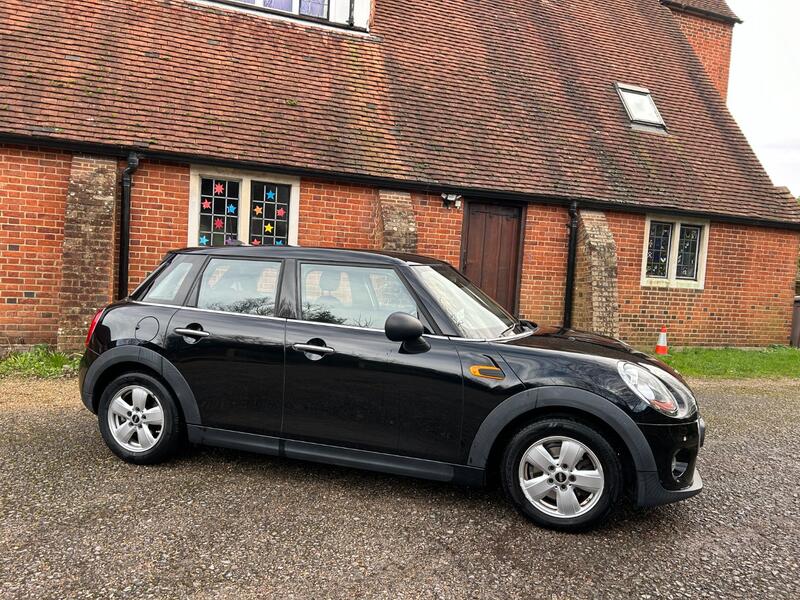 View MINI HATCH 1.2 5-Door Hatch One