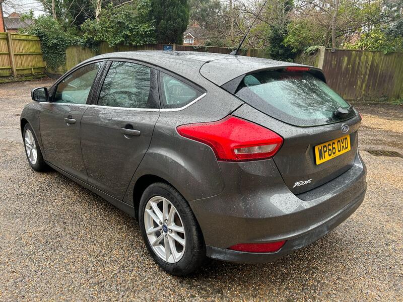 FORD FOCUS