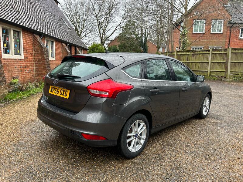FORD FOCUS