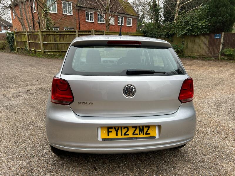 VOLKSWAGEN POLO