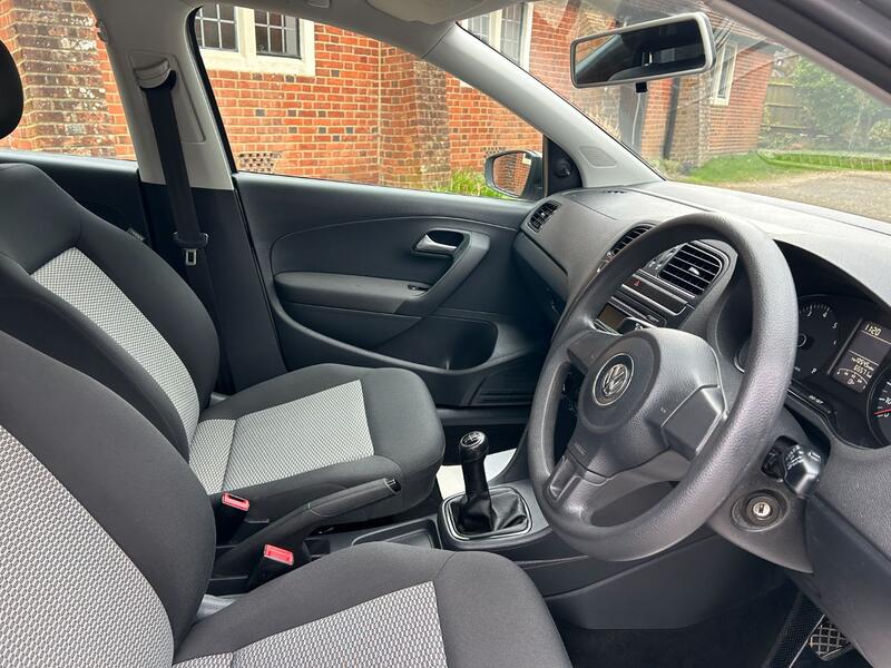 View VOLKSWAGEN POLO 1.2 S