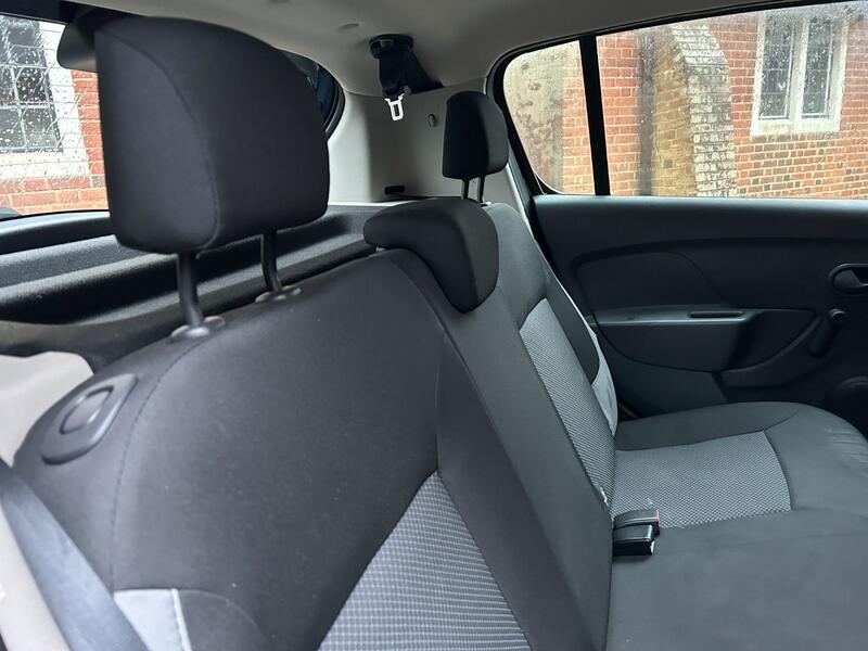 DACIA SANDERO