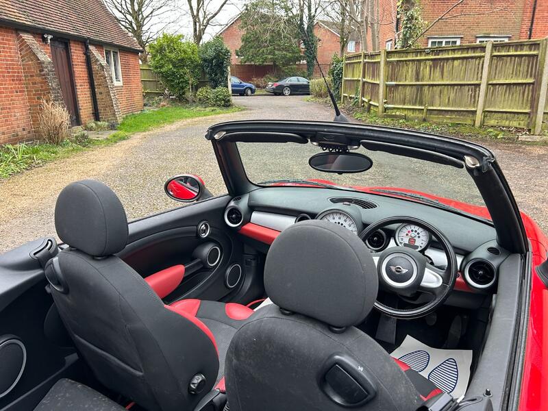 View MINI CONVERTIBLE 1.6 One Convertible