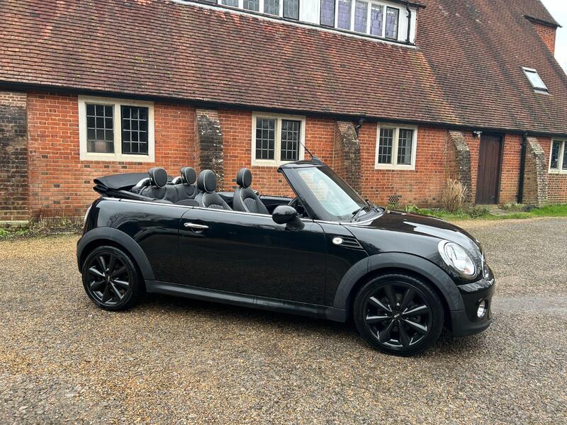 View MINI CONVERTIBLE 1.6 Cooper Convertible
