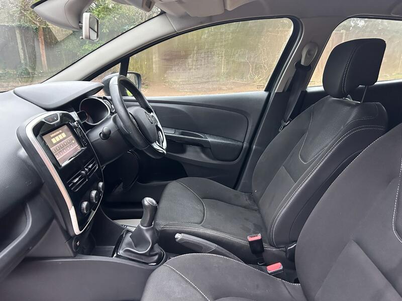 View RENAULT CLIO 1.2 Dynamique Nav 1.2 16V 75