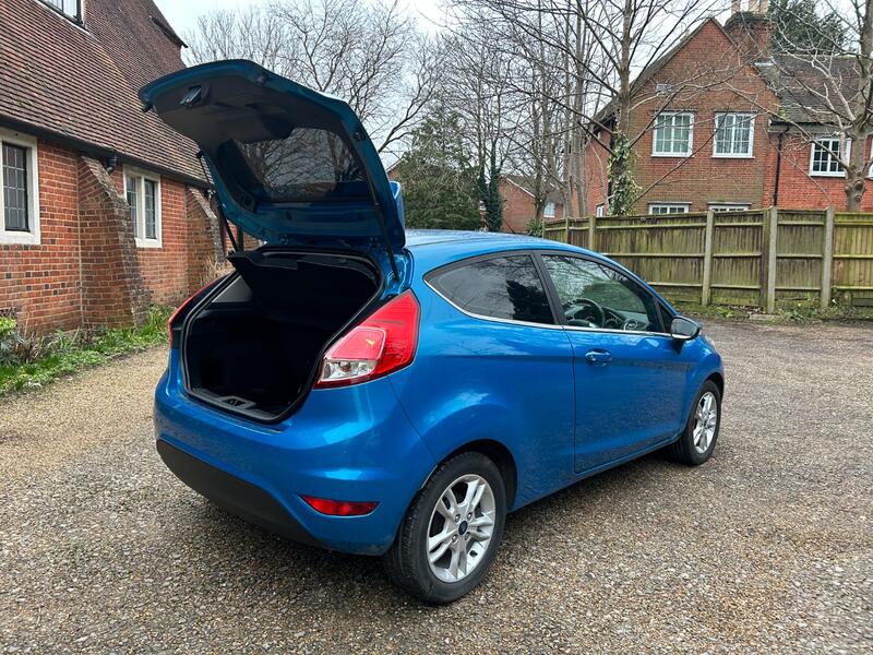 FORD FIESTA
