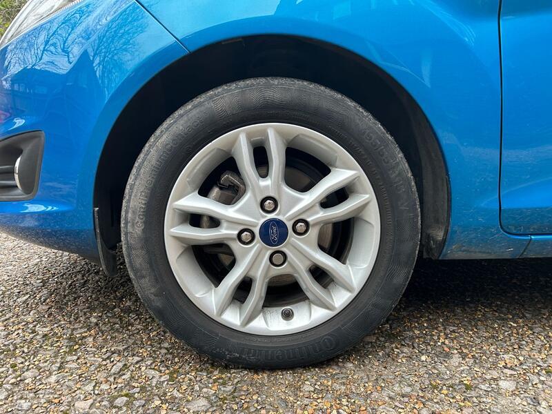 FORD FIESTA