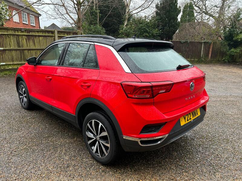 VOLKSWAGEN T-ROC