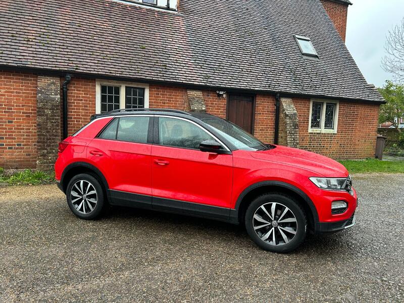 VOLKSWAGEN T-ROC