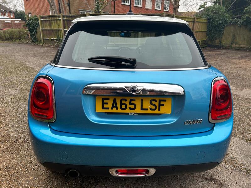 MINI HATCH
