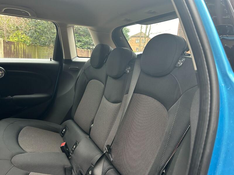 MINI HATCH