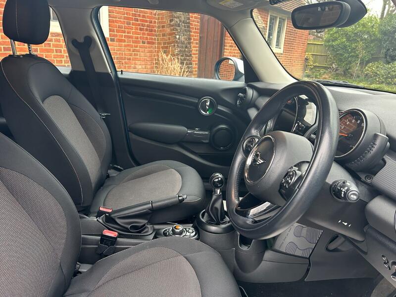 View MINI HATCH 1.5 5-Door Hatch Cooper