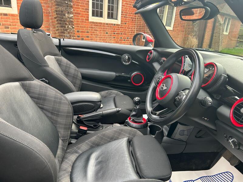 View MINI CONVERTIBLE 2.0 Cooper S Convertible
