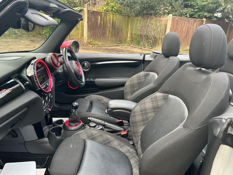 View MINI CONVERTIBLE 2.0 Cooper S Convertible