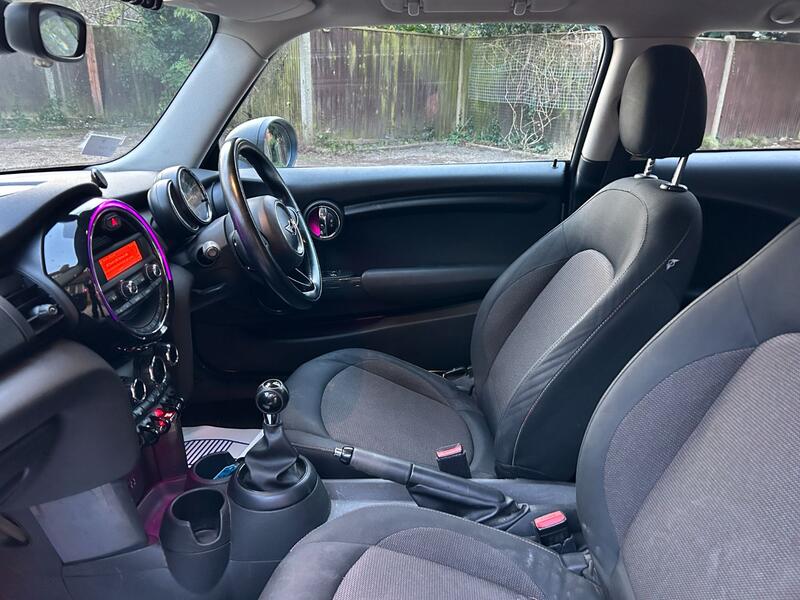 View MINI HATCH 1.2 One 3-Door Hatch