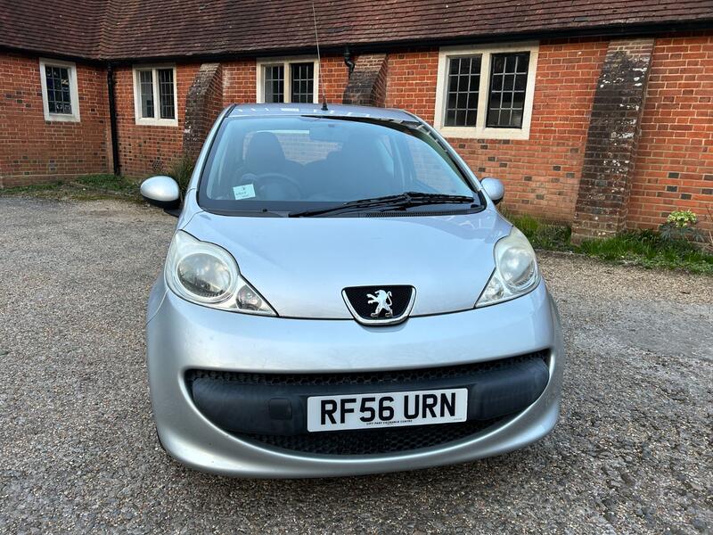 PEUGEOT 107