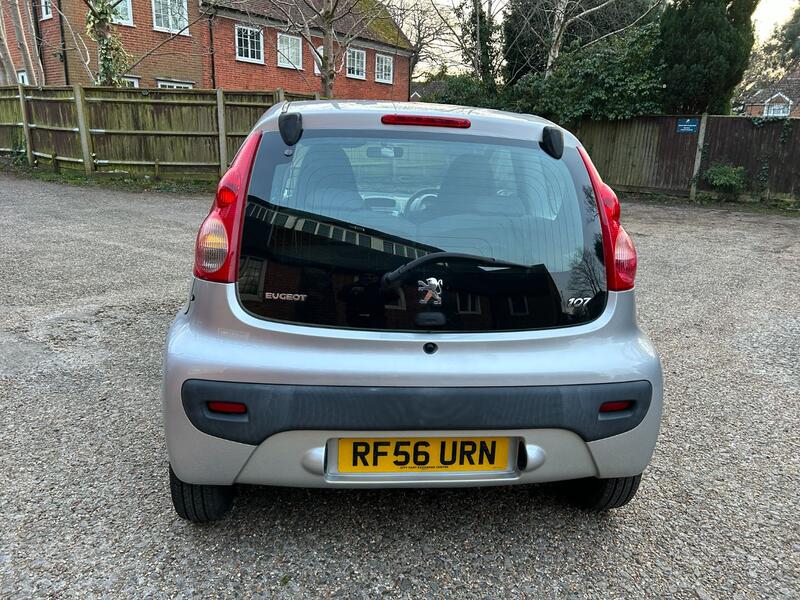 PEUGEOT 107