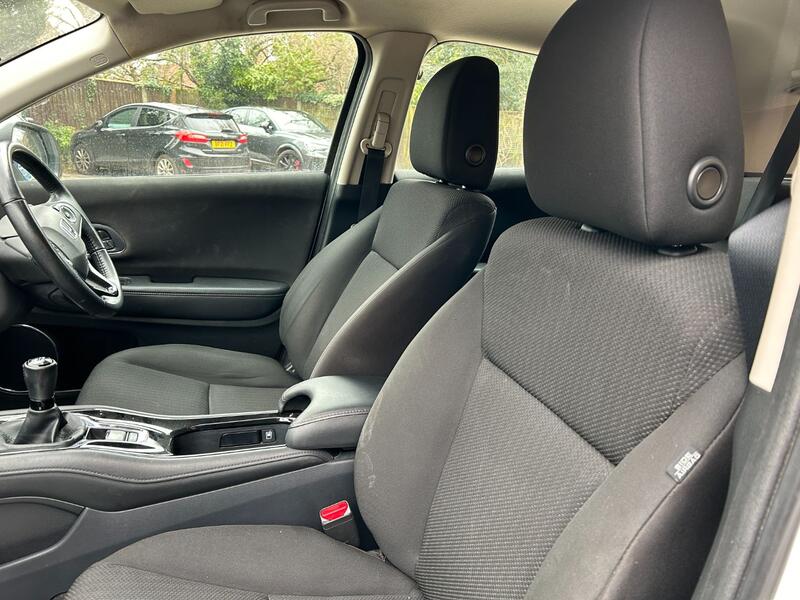 View HONDA HR-V 1.5 i-VTEC SE