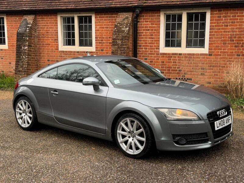 AUDI TT