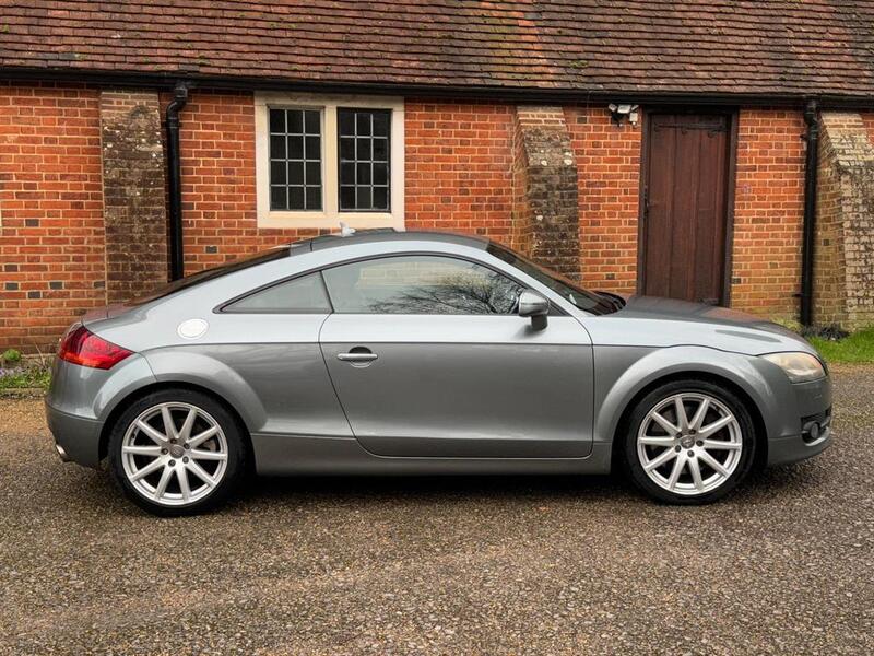AUDI TT