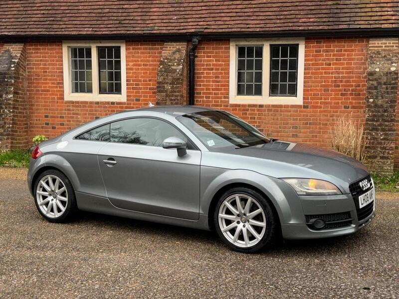 AUDI TT