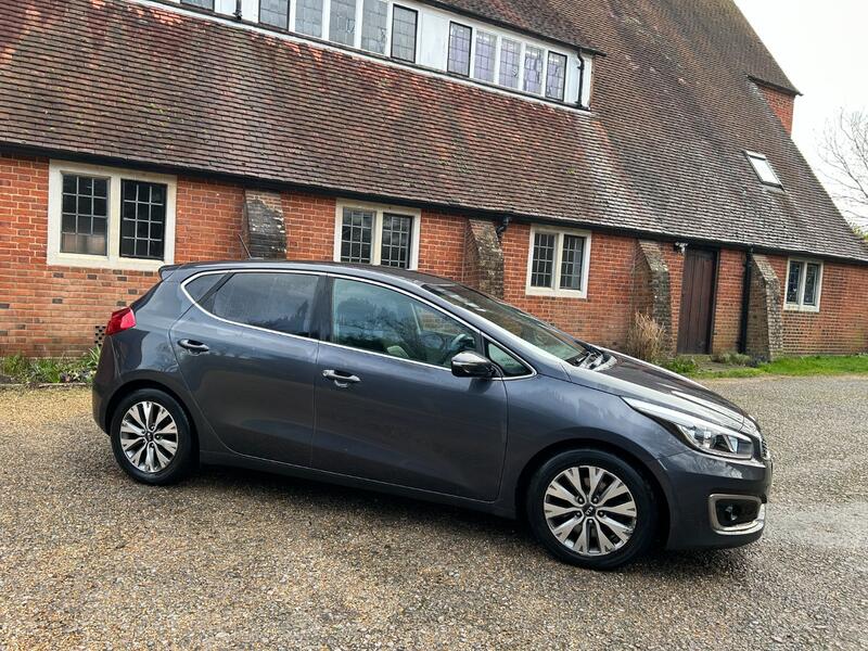 View KIA CEED 1.6 CRDi 3