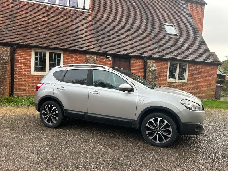 View NISSAN QASHQAI 1.5 dCi n-tec+