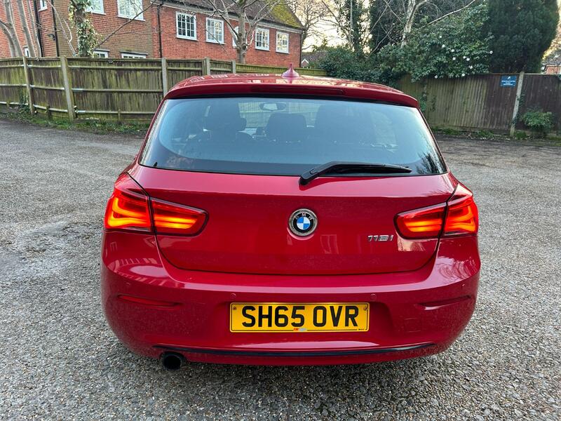 BMW 1 SERIES