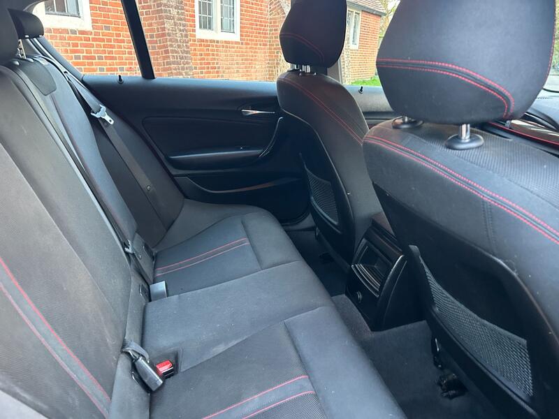 BMW 1 SERIES