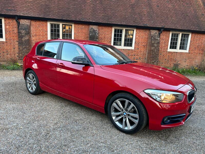BMW 1 SERIES