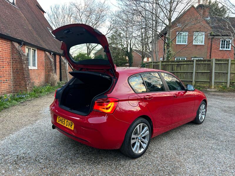 BMW 1 SERIES