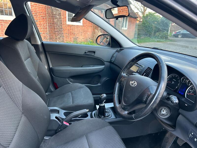 View HYUNDAI I30 1.4 Comfort