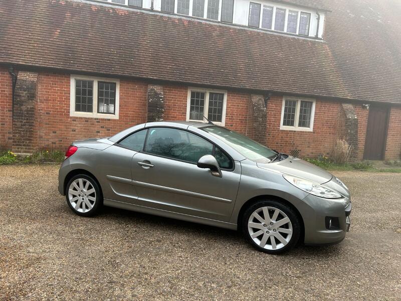 PEUGEOT 207 CC