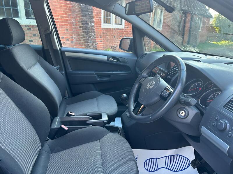 View VAUXHALL ZAFIRA 1.7 CDTi ecoFLEX Design Nav 7 Seats