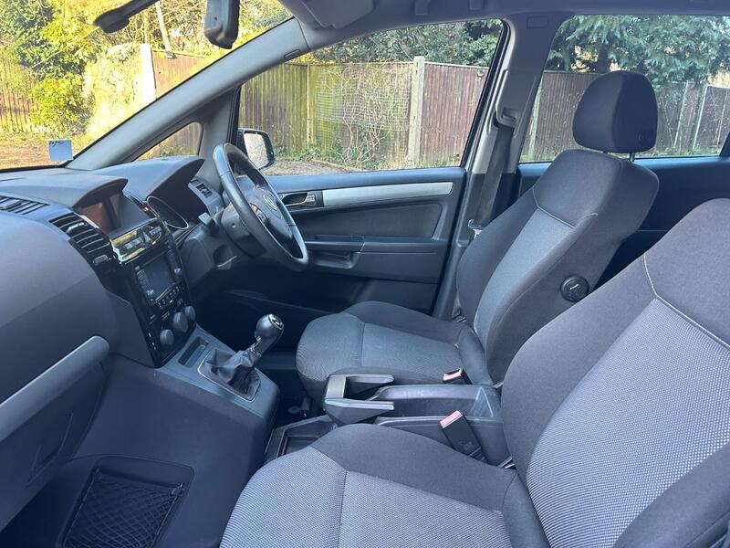 View VAUXHALL ZAFIRA 1.7 CDTi ecoFLEX Design Nav 7 Seats