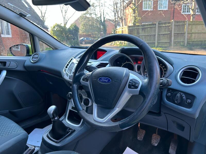 FORD FIESTA
