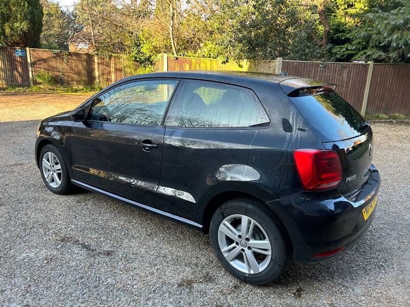 VOLKSWAGEN POLO